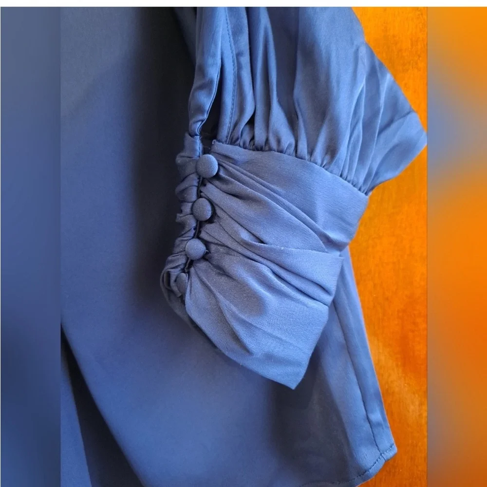 WHBM Chic Royal Blue Long Sleeve Twisted Neck Satin Blouse size 4 - Picture 12 of 15